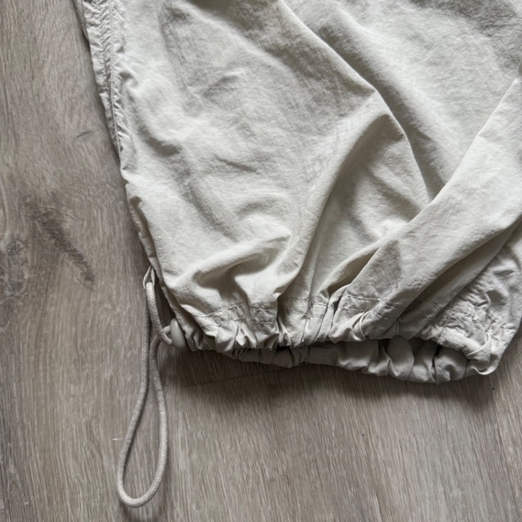 Daily Practice by Anthropologie Women’s Base Camp Taupe Parachute Pants XS - Picture 10 of 15